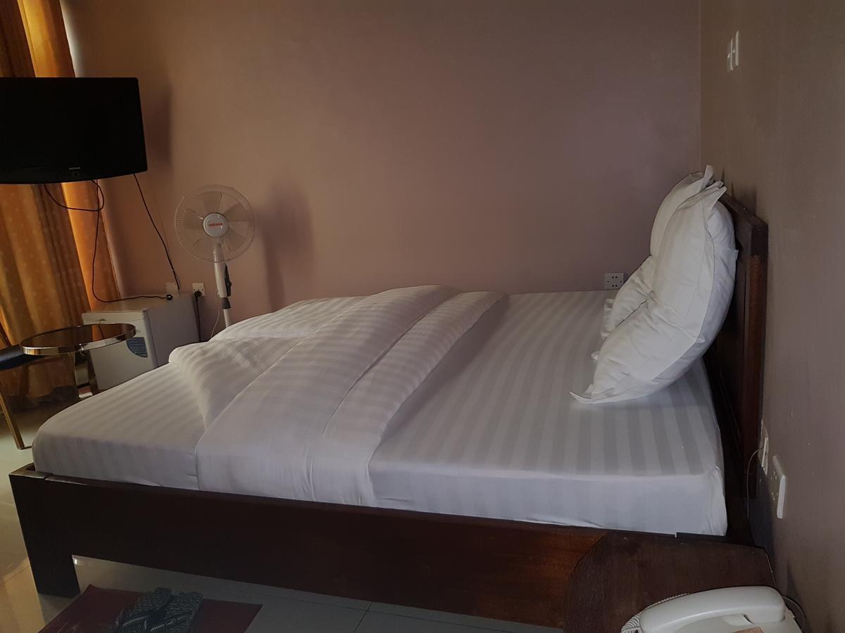 Hotel La Benediction Goma Eksteriør billede